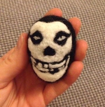needle felted misfits skull